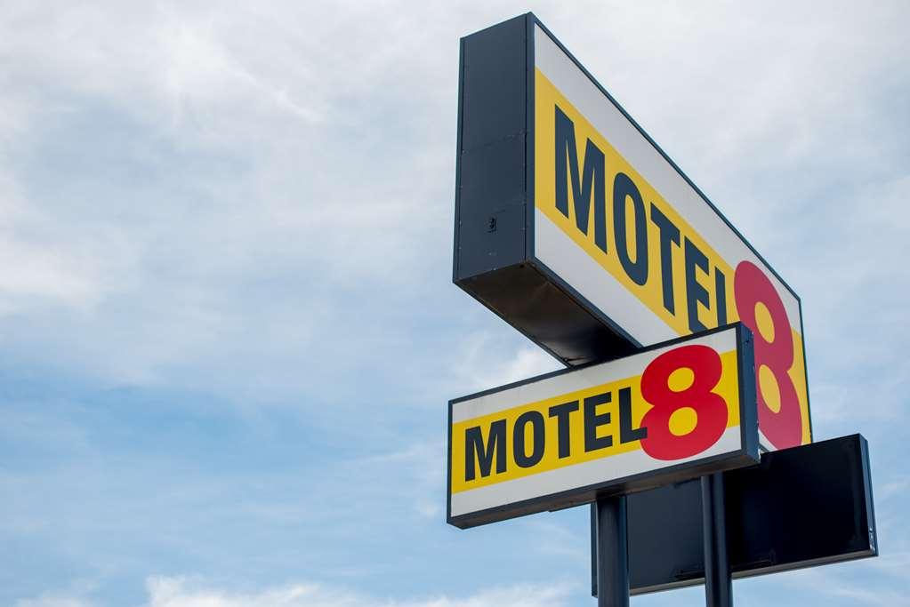 Motel 8 Рок-Спрингс Экстерьер фото