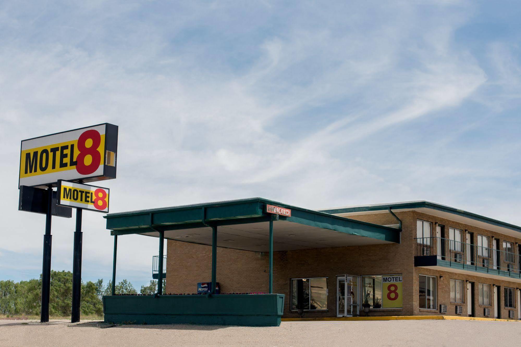 Motel 8 Рок-Спрингс Экстерьер фото